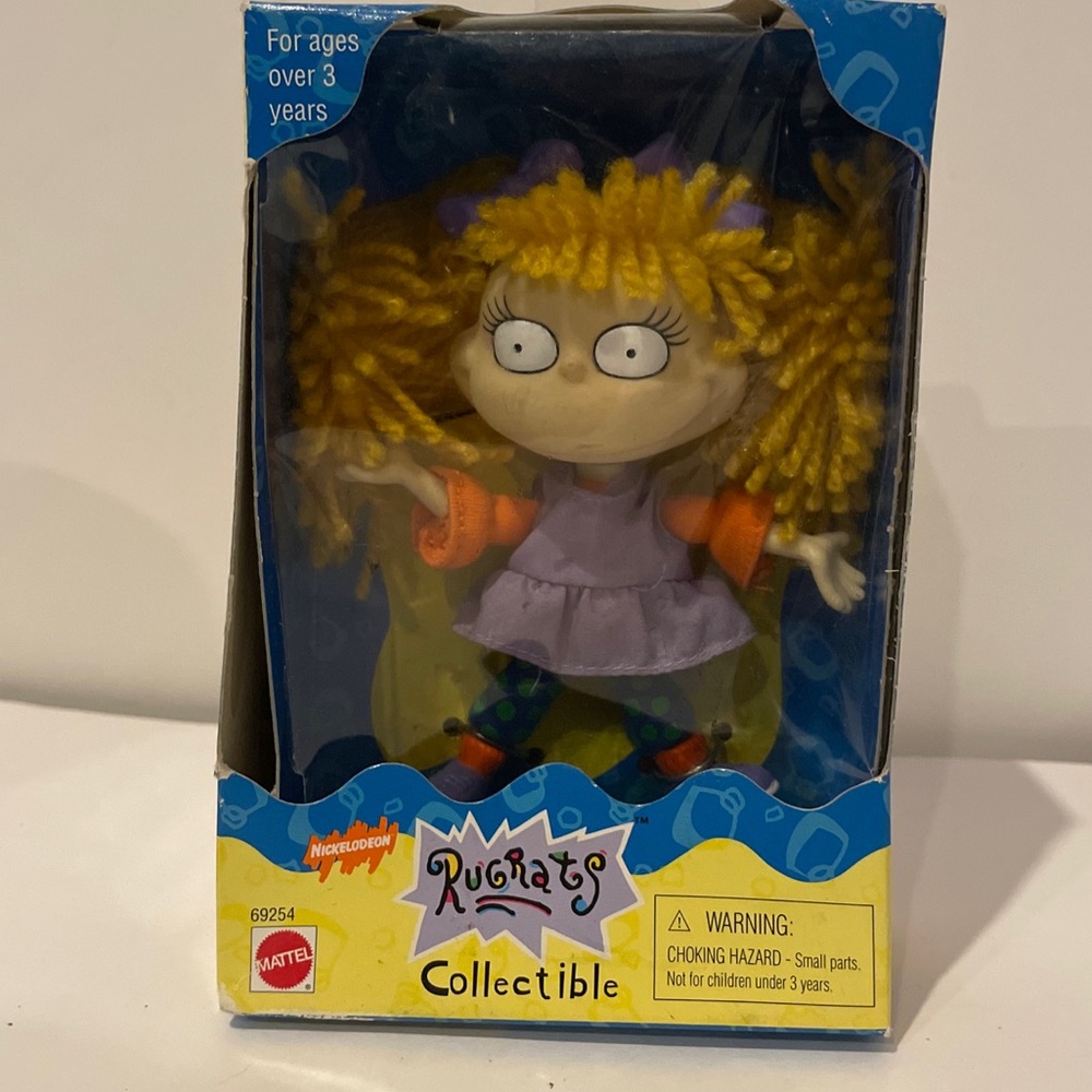 1998 RUGRATS COLLECTIBLE ANGELICA DOLL